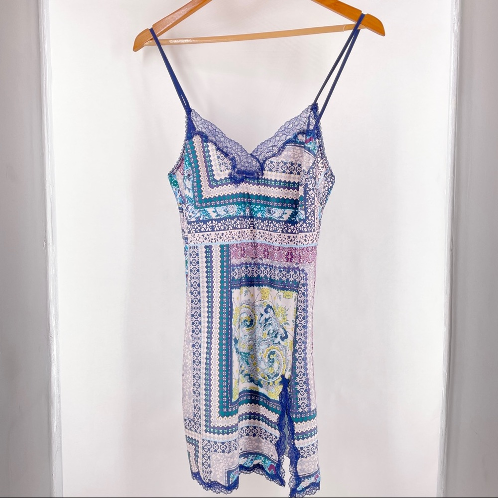 Victoria’s Secret Navy Multi Print Slip Size Small